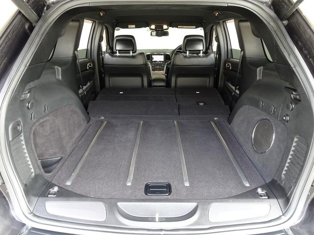 ジープ・グランドチェロキー リミテッド　禁煙車／記録簿／本革／ナビ地デジ／Ｂｌｕｅｔｏｏｔｈ／Ｆ＆Ｓ＆Ｂカメラ／ドラレコ／ＨＩＤ／ＥＴＣ／スマートキー／クルコン／ヒートヒーター＆クーラー／パドルシフト／パワーゲート／サイドステップ／１８ＡＷ（50枚目）