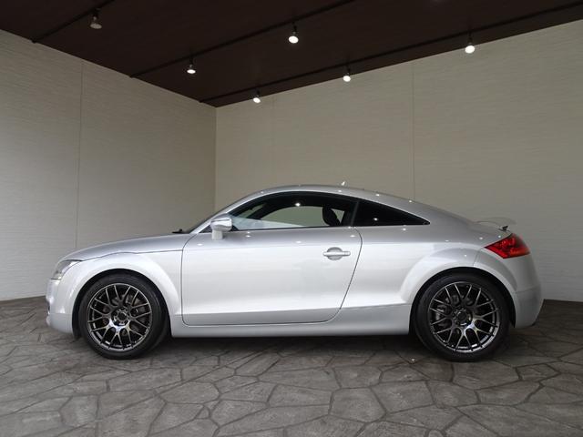 TTクーペ 2.0TFSI クワトロ 禁煙車/記録簿/本革/WORK18インチアルミ/ナビ地デジ/Bluetooth/ドライブレコーダー/HID/ETC/キーレス/パドルシフト/シートヒーター/パワーシート/オートライト/ウィンカーミラー(9枚目)