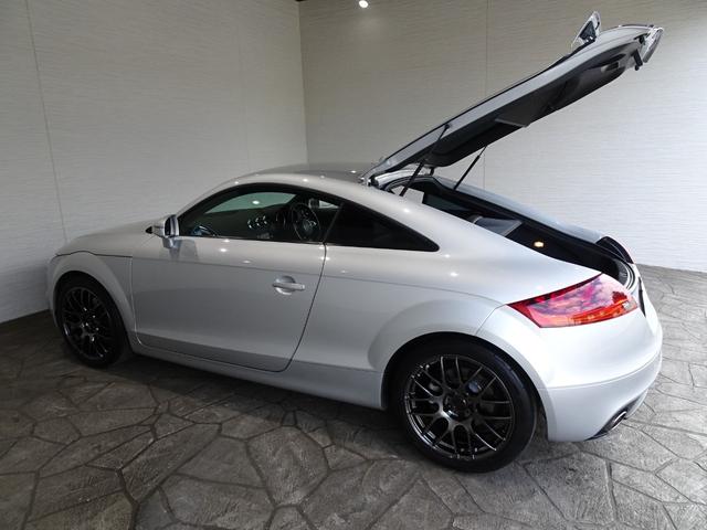 TTクーペ 2.0TFSI クワトロ 禁煙車/記録簿/本革/WORK18インチアルミ/ナビ地デジ/Bluetooth/ドライブレコーダー/HID/ETC/キーレス/パドルシフト/シートヒーター/パワーシート/オートライト/ウィンカーミラー(11枚目)