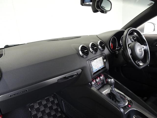 TTクーペ 2.0TFSI クワトロ 禁煙車/記録簿/本革/WORK18インチアルミ/ナビ地デジ/Bluetooth/ドライブレコーダー/HID/ETC/キーレス/パドルシフト/シートヒーター/パワーシート/オートライト/ウィンカーミラー(17枚目)