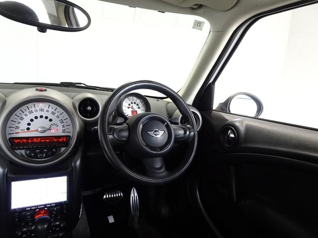 ＭＩＮＩ クーパーＳ　クロスオーバー　オール４　４ＷＤ／禁煙車／記録簿／ナビ地デジ／バックカメラ／ＨＩＤ／ＥＴＣ／プッシュスタート／スペアキー／パドルシフト／オートライト／オートエアコン／ルーフレール／電格ミラー／フォグランプ／１７インチアルミ／（14枚目）