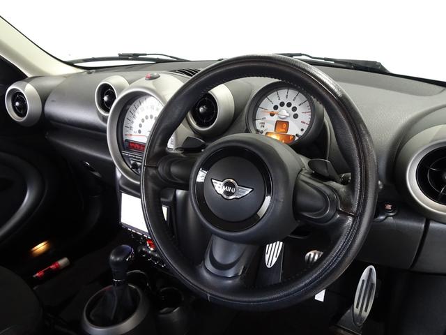 ＭＩＮＩ クーパーＳ　クロスオーバー　オール４　４ＷＤ／禁煙車／記録簿／ナビ地デジ／バックカメラ／ＨＩＤ／ＥＴＣ／プッシュスタート／スペアキー／パドルシフト／オートライト／オートエアコン／ルーフレール／電格ミラー／フォグランプ／１７インチアルミ／（18枚目）