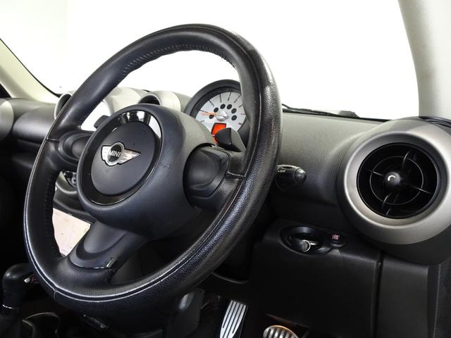 ＭＩＮＩ クーパーＳ　クロスオーバー　オール４　４ＷＤ／禁煙車／記録簿／ナビ地デジ／バックカメラ／ＨＩＤ／ＥＴＣ／プッシュスタート／スペアキー／パドルシフト／オートライト／オートエアコン／ルーフレール／電格ミラー／フォグランプ／１７インチアルミ／（20枚目）