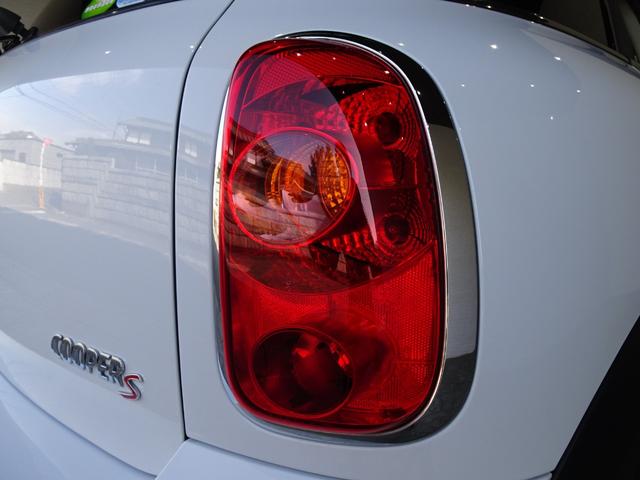 ＭＩＮＩ クーパーＳ　クロスオーバー　オール４　４ＷＤ／禁煙車／記録簿／ナビ地デジ／バックカメラ／ＨＩＤ／ＥＴＣ／プッシュスタート／スペアキー／パドルシフト／オートライト／オートエアコン／ルーフレール／電格ミラー／フォグランプ／１７インチアルミ／（55枚目）