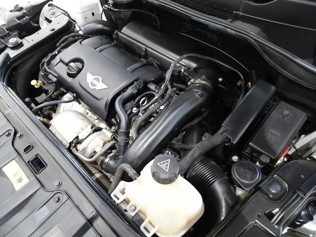 ＭＩＮＩ クーパーＳ　クロスオーバー　オール４　４ＷＤ／禁煙車／記録簿／ナビ地デジ／バックカメラ／ＨＩＤ／ＥＴＣ／プッシュスタート／スペアキー／パドルシフト／オートライト／オートエアコン／ルーフレール／電格ミラー／フォグランプ／１７インチアルミ／（73枚目）