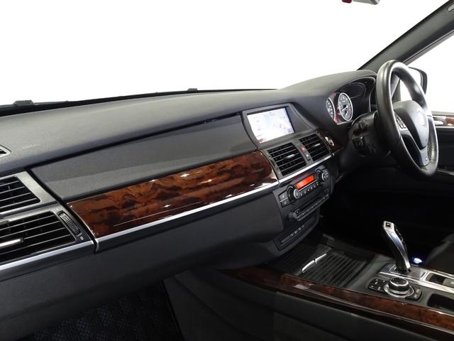 Ｘ５ ｘＤｒｉｖｅ　３５ｉ　Ｍスポーツパッケージ　禁煙車／記録簿／本革／サンルーフ／ブラック２０ＡＷ／レッドキャリパー／ナビ地デジ／Ｂｌｕｅｔｏｏｔｈ／サイド＆バックカメラ／ＨＩＤ／ＥＴＣ／スマートキー／スペアキー／クルコン／シートヒーター／ＦＯＧ／（19枚目）