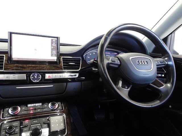 A8 3.0TFSIクワトロ 禁煙車/記録簿/本革/サンルーフ/オリジナルブラックホイール&レッドキャリパー/HDDナビ/Bluetooth/BOSE/Bカメラ/LED/クルコン/シートヒーター&AC/パドルシフト/パワートランク(6枚目)
