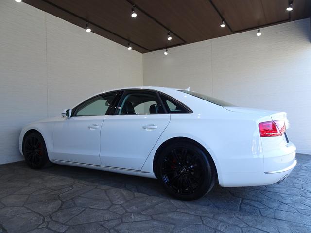 A8 3.0TFSIクワトロ 禁煙車/記録簿/本革/サンルーフ/オリジナルブラックホイール&レッドキャリパー/HDDナビ/Bluetooth/BOSE/Bカメラ/LED/クルコン/シートヒーター&AC/パドルシフト/パワートランク(11枚目)