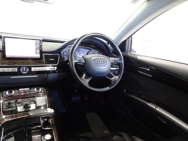 A8 3.0TFSIクワトロ 禁煙車/記録簿/本革/サンルーフ/オリジナルブラックホイール&レッドキャリパー/HDDナビ/Bluetooth/BOSE/Bカメラ/LED/クルコン/シートヒーター&AC/パドルシフト/パワートランク(17枚目)