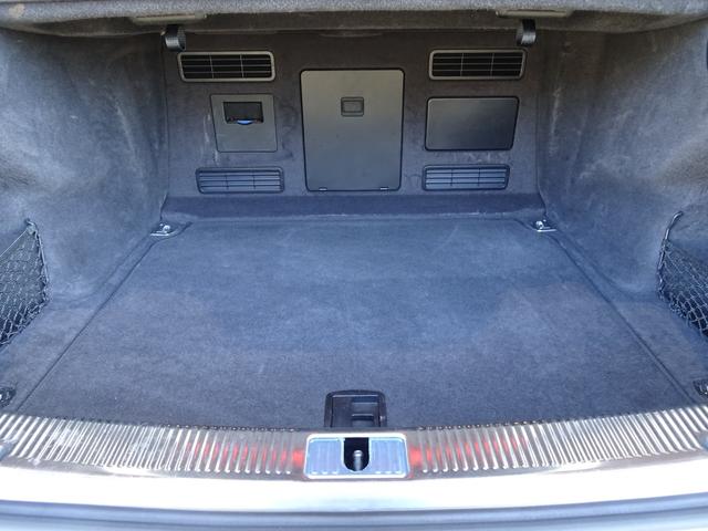 A8 3.0TFSIクワトロ 禁煙車/記録簿/本革/サンルーフ/オリジナルブラックホイール&レッドキャリパー/HDDナビ/Bluetooth/BOSE/Bカメラ/LED/クルコン/シートヒーター&AC/パドルシフト/パワートランク(56枚目)