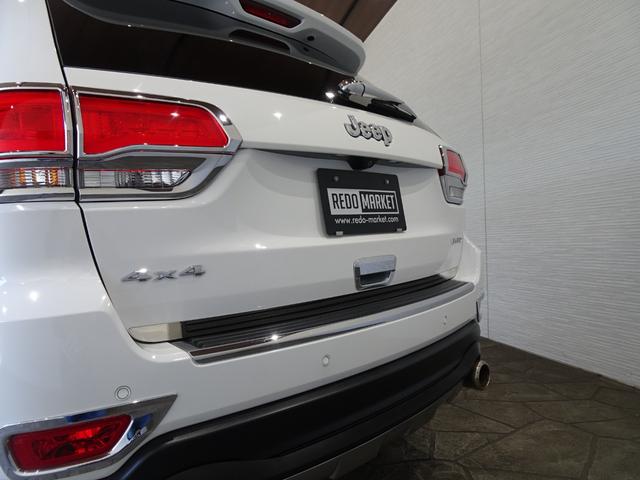 ジープ・グランドチェロキー リミテッド 禁煙車/記録簿/本革/サンルーフ/ナビ地デジ/Bluetooth/Bカメラ/HID/ETC/スマートキー/スペアキー/クルコン/パドルシフト/パワーゲート/サイドステップ/ルーフレール/オートライト/(13枚目)