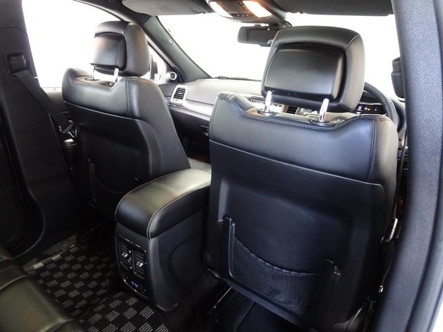 ジープ・グランドチェロキー リミテッド 禁煙車/記録簿/本革/サンルーフ/ナビ地デジ/Bluetooth/Bカメラ/HID/ETC/スマートキー/スペアキー/クルコン/パドルシフト/パワーゲート/サイドステップ/ルーフレール/オートライト/(29枚目)