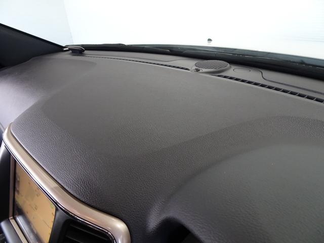 ジープ・グランドチェロキー リミテッド 禁煙車/記録簿/本革/サンルーフ/ナビ地デジ/Bluetooth/Bカメラ/HID/ETC/スマートキー/スペアキー/クルコン/パドルシフト/パワーゲート/サイドステップ/ルーフレール/オートライト/(43枚目)