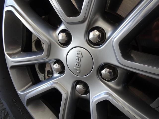 ジープ・グランドチェロキー リミテッド 禁煙車/記録簿/本革/サンルーフ/ナビ地デジ/Bluetooth/Bカメラ/HID/ETC/スマートキー/スペアキー/クルコン/パドルシフト/パワーゲート/サイドステップ/ルーフレール/オートライト/(67枚目)