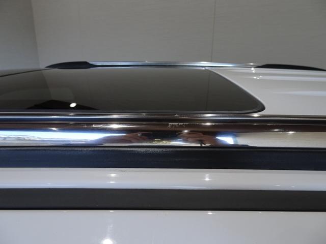 ジープ・グランドチェロキー リミテッド 禁煙車/記録簿/本革/サンルーフ/ナビ地デジ/Bluetooth/Bカメラ/HID/ETC/スマートキー/スペアキー/クルコン/パドルシフト/パワーゲート/サイドステップ/ルーフレール/オートライト/(71枚目)