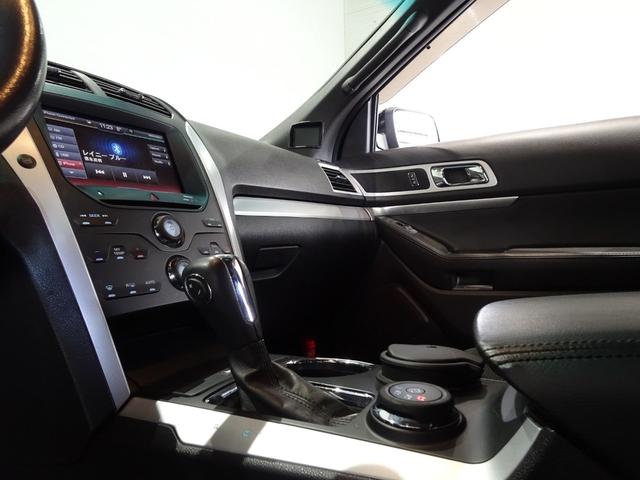エクスプローラー XLT 禁煙車/記録簿/新品ナビTV/Bluetooth/フロント&サイド&バックカメラ/ETC/キーレス/スペアキー/クルーズコントロール/オートライト/パワーシート/ルーフレール/フォグランプ/18AW/(35枚目)