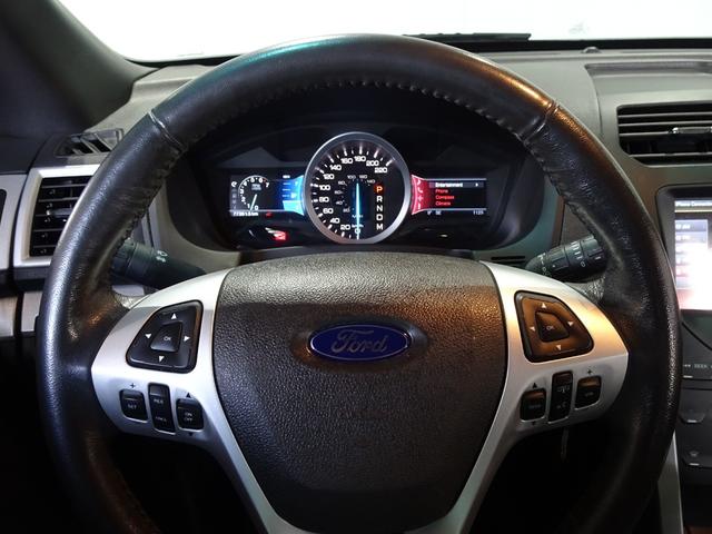 エクスプローラー XLT 禁煙車/記録簿/新品ナビTV/Bluetooth/フロント&サイド&バックカメラ/ETC/キーレス/スペアキー/クルーズコントロール/オートライト/パワーシート/ルーフレール/フォグランプ/18AW/(39枚目)