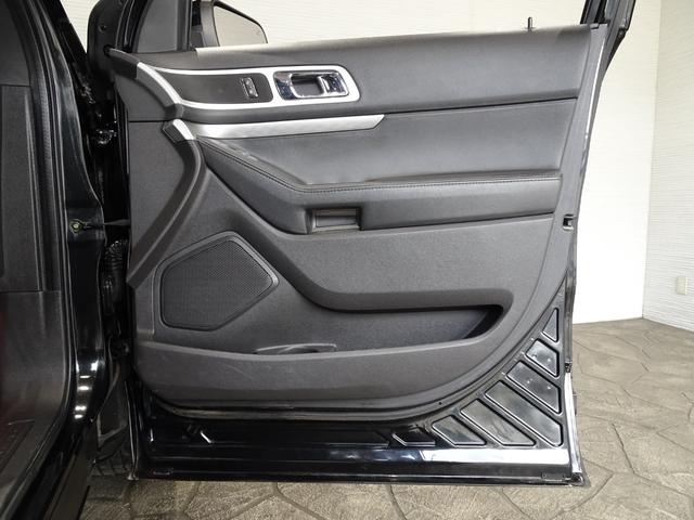 エクスプローラー XLT 禁煙車/記録簿/新品ナビTV/Bluetooth/フロント&サイド&バックカメラ/ETC/キーレス/スペアキー/クルーズコントロール/オートライト/パワーシート/ルーフレール/フォグランプ/18AW/(46枚目)