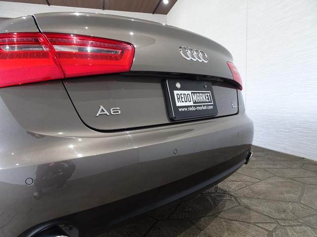 A6 2.8FSIクワトロ 禁煙車/記録簿/本革/ナビ地デジ/Bluetooth/BOSE/Bカメラ/LED/ETC/スマートキー/スペアキー/クルーズコントロール/シートヒーター/パワーシート/オートライト/クリアランスソナー(13枚目)