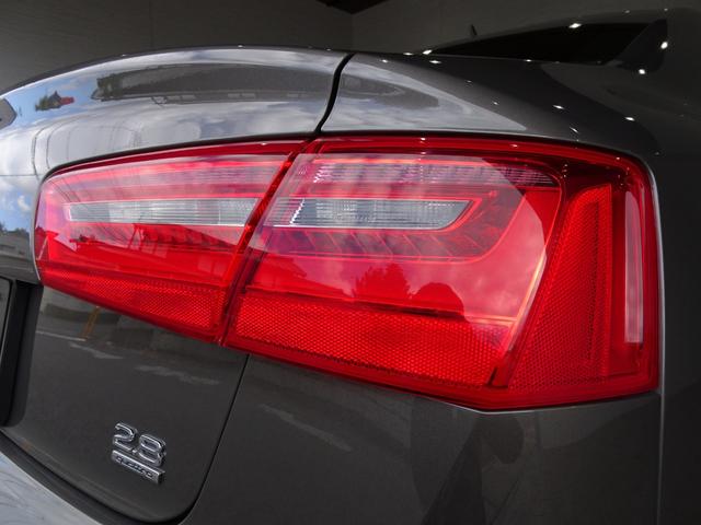 A6 2.8FSIクワトロ 禁煙車/記録簿/本革/ナビ地デジ/Bluetooth/BOSE/Bカメラ/LED/ETC/スマートキー/スペアキー/クルーズコントロール/シートヒーター/パワーシート/オートライト/クリアランスソナー(56枚目)