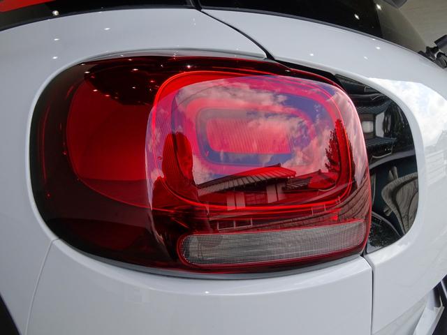 Ｃ３ エアクロス シャイン　禁煙車／記録簿／ＣａｒＰｌａｙ／Ｂｌｕｅｔｏｏｔｈ／Ｂカメラ／ドライブレコーダー／ＥＴＣ／スマートキー／スペアキー／クルコン／アクティブセーフティ／パークアシスト／オートライト／ルーフレール／１６ＡＷ（59枚目）