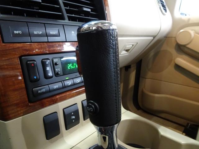 エクスプローラー エディバウアー 禁煙車/記録簿/本革/サンルーフ/ナビ地デジ/Bluetooth/Bカメラ/フリップダウン/ETC/キーレス/スペアキー/クルコン/ヒッチメンバー/ルーフレール/オートライト/A・Tタイヤ/17AW/(38枚目)