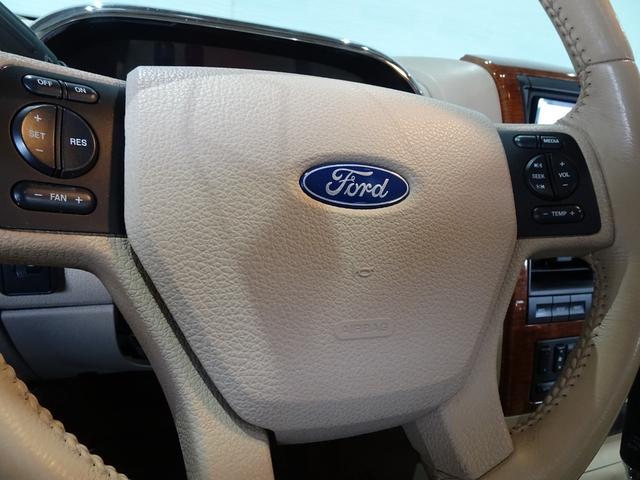 エクスプローラー エディバウアー 禁煙車/記録簿/本革/サンルーフ/ナビ地デジ/Bluetooth/Bカメラ/フリップダウン/ETC/キーレス/スペアキー/クルコン/ヒッチメンバー/ルーフレール/オートライト/A・Tタイヤ/17AW/(42枚目)