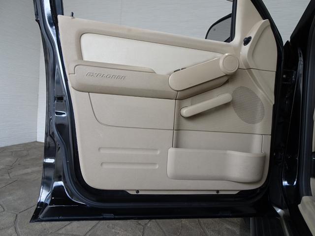 エクスプローラー エディバウアー 禁煙車/記録簿/本革/サンルーフ/ナビ地デジ/Bluetooth/Bカメラ/フリップダウン/ETC/キーレス/スペアキー/クルコン/ヒッチメンバー/ルーフレール/オートライト/A・Tタイヤ/17AW/(49枚目)