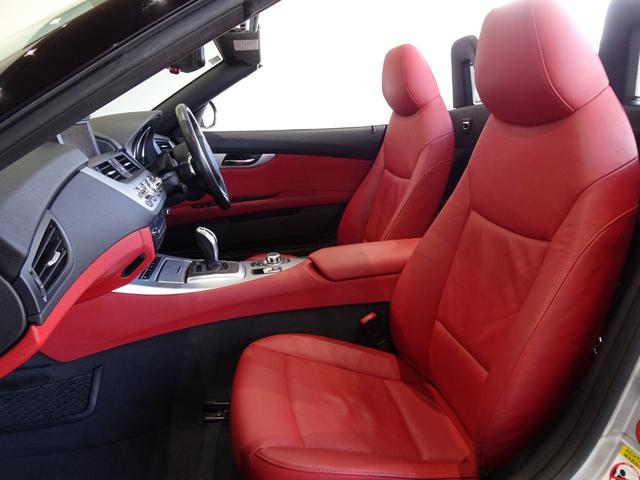 ���ЃJ�[�f�B�e�C�����O���̕�����݂��Ă���܂��̂ŁA�W���ԗ��P��P��ו��܂ł��ꂢ�Ɏd�グ��悤�w�͂��Ă���܂��B���X�l�Ƃ̈Ⴂ���������������܂��Ƒ�ς��ꂵ���ł��B