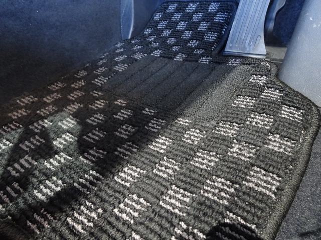 ���X�͎d���ɍS���Ă���܂��I���[�U�[�l���璼�ڎd����鎖�ɂ���ăI�[�N�V�����̎Ԃɂ͐^���ł��Ȃ����𓾂��܂��I���񂨖₢���킹�������I