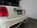 クーパーＳ　６ＭＴ／禁煙車／記録簿／ＨＤＤナビ／Ｂｌｕｅｔｏｏｔｈ／ＬＥＤ／ＥＴＣ／プッシュスタート／スペアキー／クルーズコントロール／オートライト／アイドリングストップ／ブラックルーフ＆ミラー／ＦＯＧ／１６ＡＷ（13枚目）