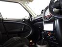 クーパーＳ　クロスオーバー　オール４　４ＷＤ／禁煙車／記録簿／ナビ地デジ／バックカメラ／ＨＩＤ／ＥＴＣ／プッシュスタート／スペアキー／パドルシフト／オートライト／オートエアコン／ルーフレール／電格ミラー／フォグランプ／１７インチアルミ／（32枚目）
