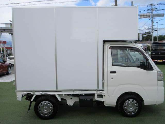 ハイゼットトラック 　キッチンカー正規８ＮＯ加工車登録済　車検対応・保健所検査基準適合・フードトラック・ケータリングカー・キッチンカー加工車８ナンバー登録済み・３層シンク・２００Ｌ給排水タンク・換気扇・作業蛍光灯（76枚目）