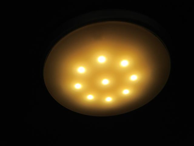 エブリイ ジョイン アウストラ製キャンビー3・電子レンジ・シンクギャレー・給排水タンク・1800Wインバーター・AC100V電源・走行充電・サブバッテリー・セラミックヒーター・軽キャン・4人乗・ナビ/フルセグ(23枚目)