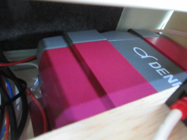 ハイゼットカーゴ クルーズ ソーラーパネル・冷凍冷蔵庫・対座式ダイネット・パワーインバーター・走行充電器・デジタルインナーミラー・ナビ/フルセグTV/2.0ETC・スマートアシスト・軽キャンピング仕様車(19枚目)