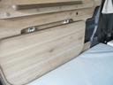 ☆左側（助手席側）後方下部にも家具キャビネット写真！☆高級木材を使用して丁寧に造り込まれた高級家具キャビネット！