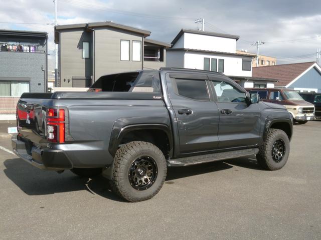 トライトン ＧＳＲ　トライトン　ＧＳＲ　４ＷＤ　２．４ディーゼルターボ　リフトアップカスタム（9枚目）