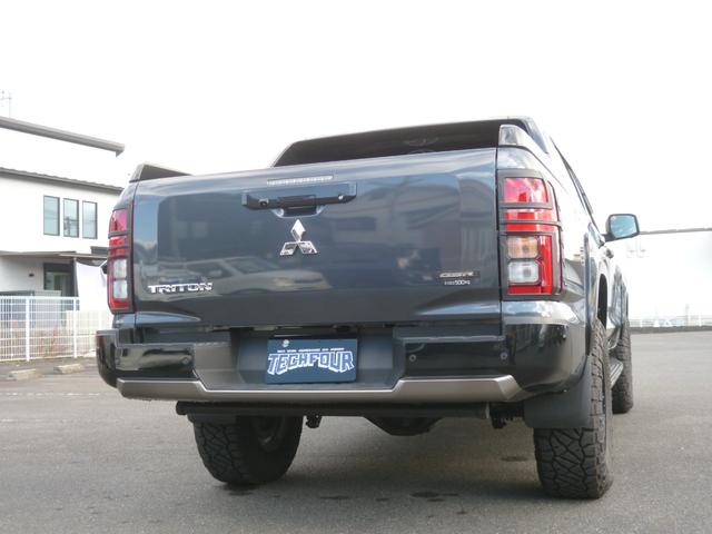 トライトン ＧＳＲ　トライトン　ＧＳＲ　４ＷＤ　２．４ディーゼルターボ　リフトアップカスタム（11枚目）