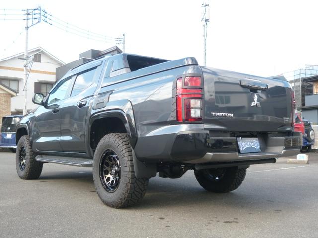 トライトン ＧＳＲ　トライトン　ＧＳＲ　４ＷＤ　２．４ディーゼルターボ　リフトアップカスタム（13枚目）