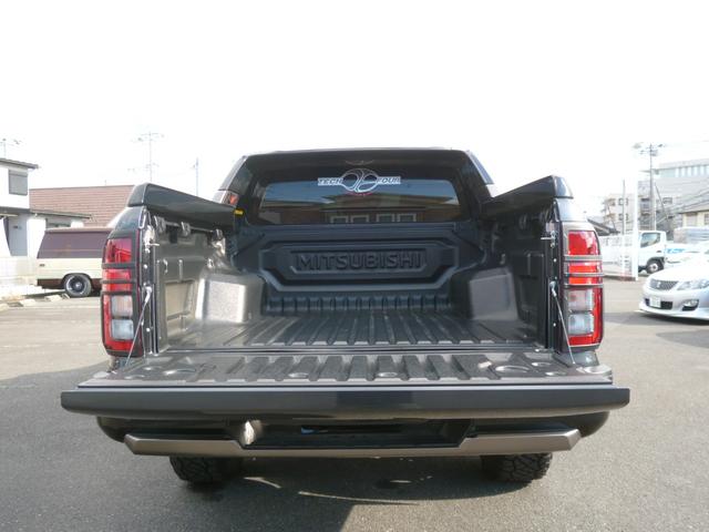 トライトン ＧＳＲ　トライトン　ＧＳＲ　４ＷＤ　２．４ディーゼルターボ　リフトアップカスタム（17枚目）