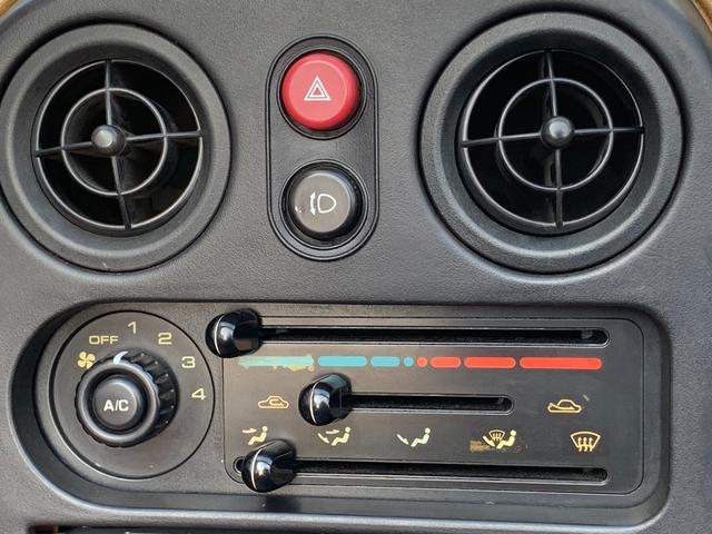 ユーノスロードスター Ｖスペシャル　走行１４０３０５Ｋｍ　カロッツェリアナビ（28枚目）