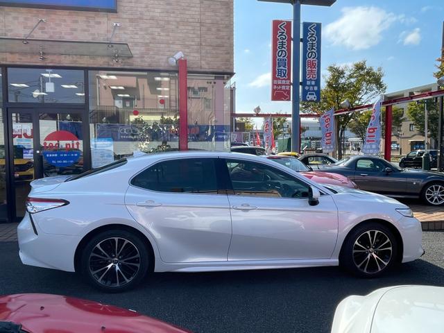 カムリ ＷＳレザーパッケージ　走行１３０５５キロ／レザーシート／純正ナビ／フルセグＴＶ／ワンオーナー（7枚目）