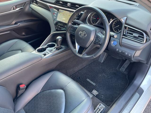 カムリ ＷＳレザーパッケージ　走行１３０５５キロ／レザーシート／純正ナビ／フルセグＴＶ／ワンオーナー（15枚目）