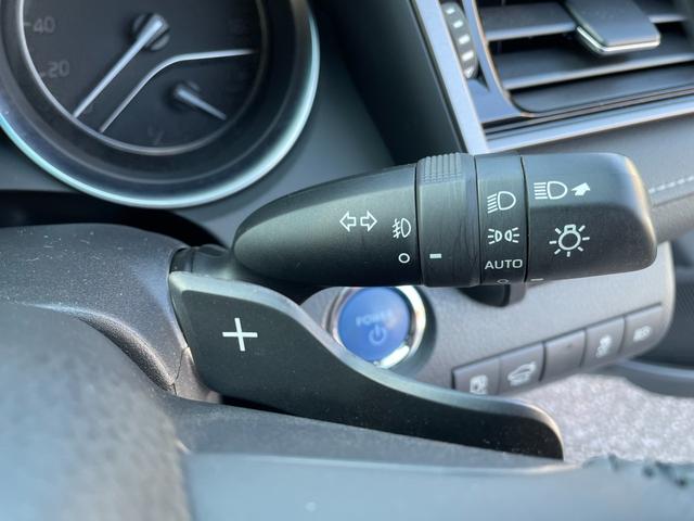 カムリ ＷＳレザーパッケージ　走行１３０５５キロ／レザーシート／純正ナビ／フルセグＴＶ／ワンオーナー（19枚目）