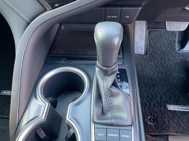 カムリ ＷＳレザーパッケージ　走行１３０５５キロ／レザーシート／純正ナビ／フルセグＴＶ／ワンオーナー（27枚目）