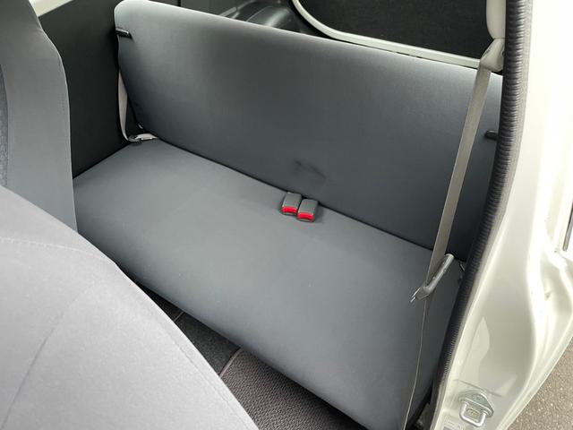 A キーレスエントリー 法人1オーナー 記録簿 取扱説明書 CVT 盗難防止システム ABS 衝突安全ボディ エアコン パワステ Wエアバッグ フルフラット 夏タイヤ AM/FMラジオ タイミングチェーン(33枚目)