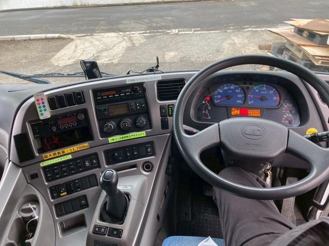 クオン ウィング　冷蔵冷凍車　ウィング　冷蔵冷凍車　－３０度設定　バックモニター　オートマ（8枚目）