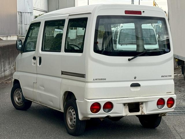 ミニキャブバン ＣＤ　発電機リビルト交換済　２０２３年製造タイヤ　ＥＴＣ　積載量３５０ｋｇ　集中ドアロック　シガーソケット　エアコン　パワステ　オートマ　軽貨物　軽バン　４人乗り　４ナンバー　フルフラット　ＣＤ（3枚目）