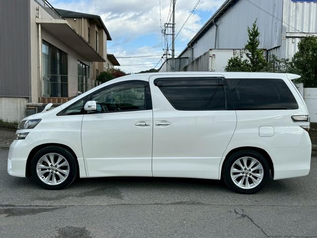 ヴェルファイア ２．４Ｚ　プラチナムセレクション　ナビ　後席モニター　バックカメラ　フルセグＴＶ　ＣＤ　ＤＶＤ再生　記録簿　両側電動スライド　電動リアゲート　ＥＴＣ　スマートキー　タイミングチェーン　７人乗り　純正アルミホイール　ＨＩＤ　電格ミラー（5枚目）
