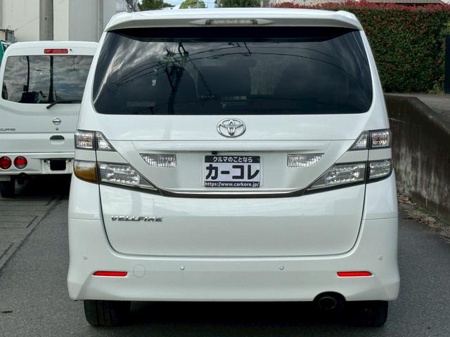 ヴェルファイア ２．４Ｚ　プラチナムセレクション　ナビ　後席モニター　バックカメラ　フルセグＴＶ　ＣＤ　ＤＶＤ再生　記録簿　両側電動スライド　電動リアゲート　ＥＴＣ　スマートキー　タイミングチェーン　７人乗り　純正アルミホイール　ＨＩＤ　電格ミラー（7枚目）